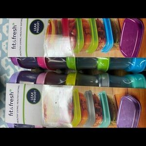 Fit & Fresh Leak Proof 1/2 cup containers